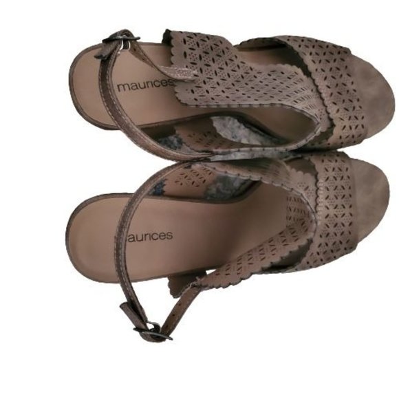 Maurices Women's Emilia Perforated Cutout Block Heel Sandals Taupe Brown Sz 11M - Picture 5 of 12